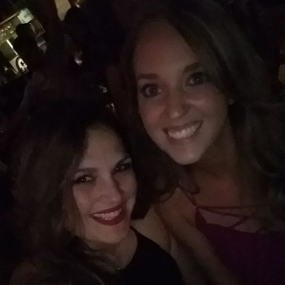 Meet your Posher, Jenn - Picture 1 of 1